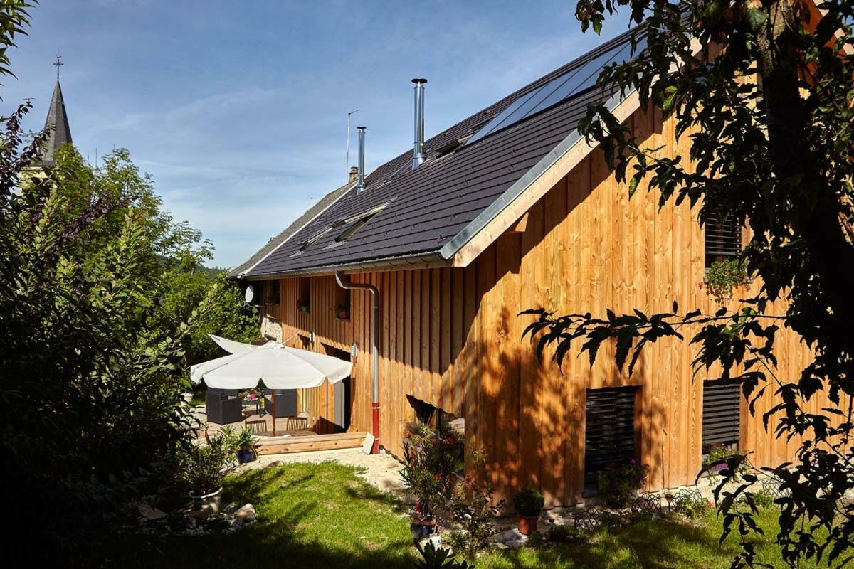 La Maison Des Coeurs Attignat-Oncin Exterior foto