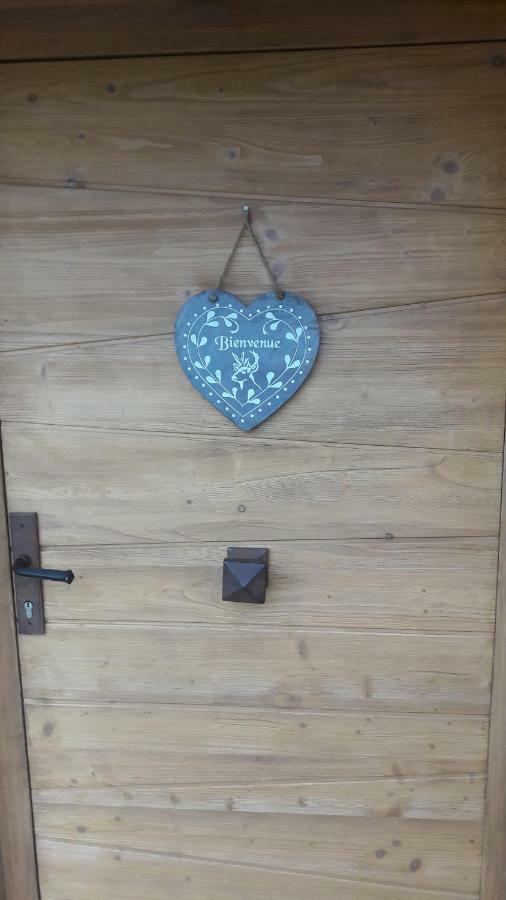 La Maison Des Coeurs Attignat-Oncin Exterior foto
